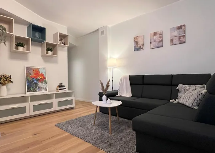 Spacious Apartment In Kadriorg, Tallinn City Centre